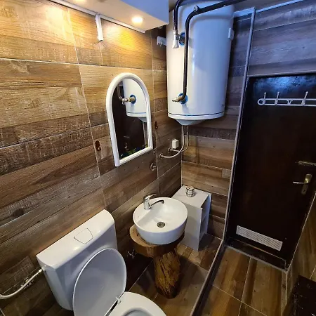 Rustika アパート ヤホリナ