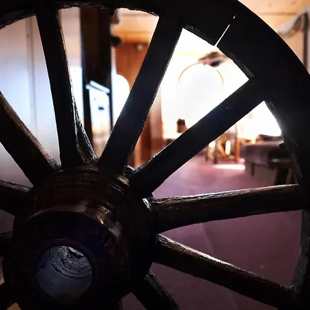 Rustika アパート ヤホリナ