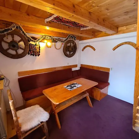 Rustika アパート *